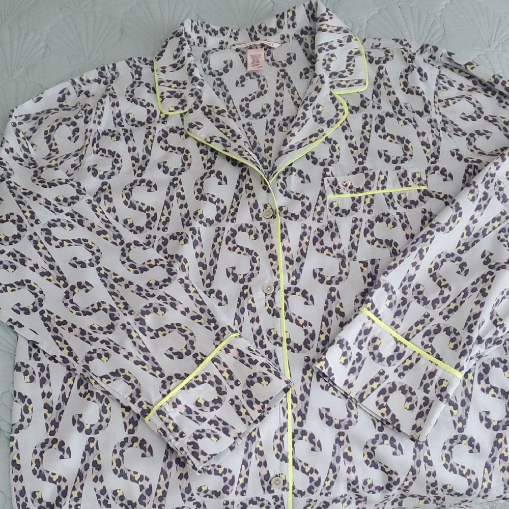 2 pairs Victoria Secret pajamas